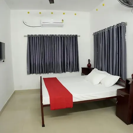 Phantom Holidays Alappuzha Room photo