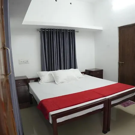 Phantom Holidays Alappuzha Room photo