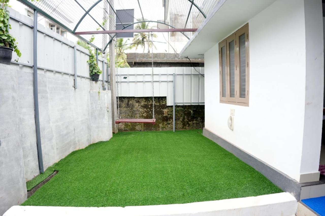 Homestay Phantom Holidays *