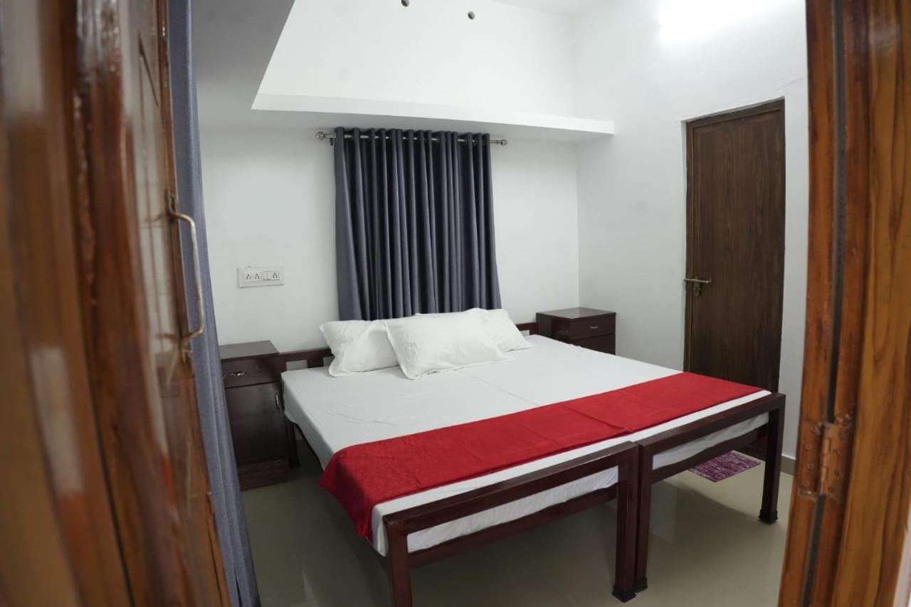 Phantom Holidays Homestay *